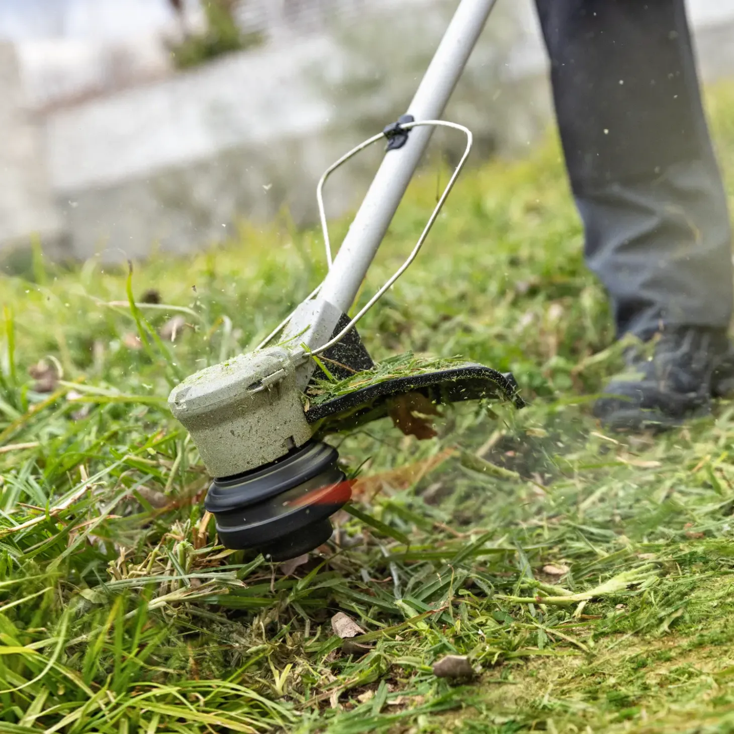 Bosch GRT 18V-33 18V græstrimmer Ø33 cm solo