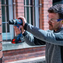Bosch GSR 18V-90 C bore-/skruemaskine 3x4.0 Ah Procore batteri/lader i L-BOXX