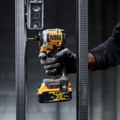 DeWALT DCF850N-XJ 18V slagbore/skruemaskine solo