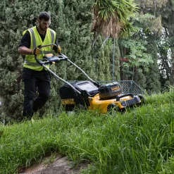 DeWALT DCMW564N-XJ 2x18VV akku plæneklipper 48 cm solo