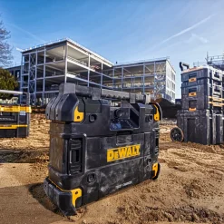 DeWALT DWST1-81078 TSTAK byggepladsradio med oplader