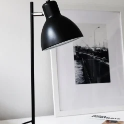 Dyberg Larsen Skagen bordlampe E27 mat sort