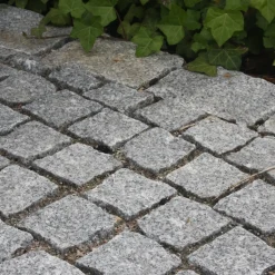 Granit chaussésten 9x9x4/6 cm grå