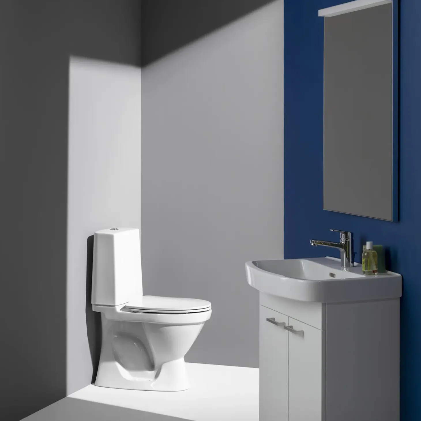 Laufen Kompas toilet t/limning m/skjult S-lås hvid
