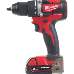 Milwaukee M18 CBLDD-202C 18V bore-/skruemaskine 2x2.0 Ah inkl. kuffert