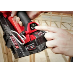 Milwaukee M18 FFN-502C Fuel™ 18V sømpistol 2x5.0 Ah batterier og lader