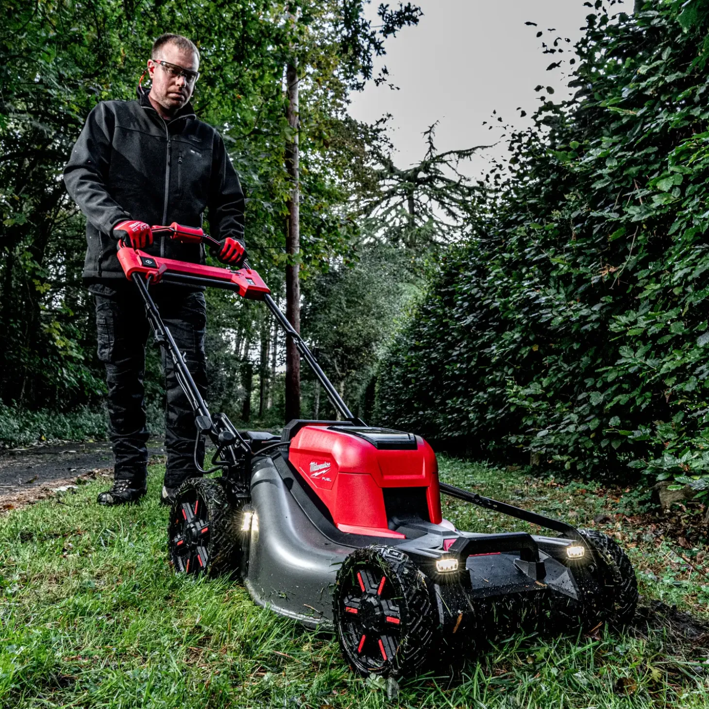Milwaukee M18™ F2LM53-122 plæneklipper