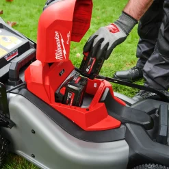 Milwaukee M18 F2LM46-0 36V plæneklipper 46 cm solo