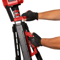Milwaukee M18 SAL-0 18V arbejdslampe på stativ solo