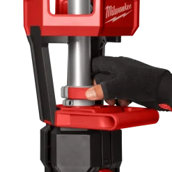 Milwaukee M18 SAL-0 18V arbejdslampe på stativ solo