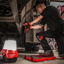 Milwaukee M18TALO områdelampe