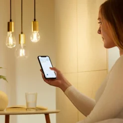 Philips Smart WiZ white LED pære E27 6,7W edison