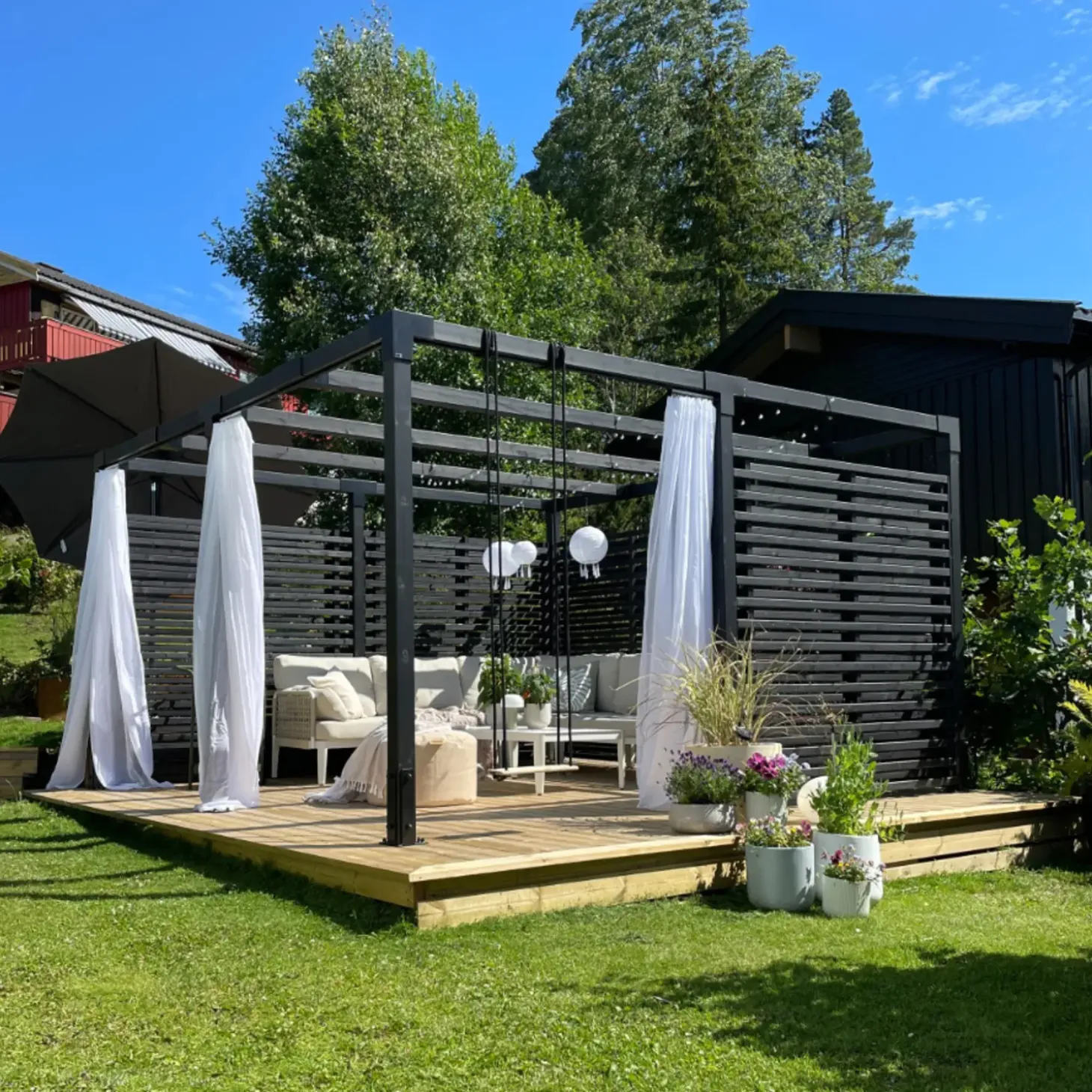 Plus cubic pergola sort