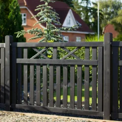 Plus Vinesse hegn 150x96 cm sort