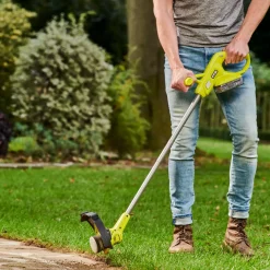 Ryobi kombisæt 18V ONE+ plæneklipper/græstrimmer 4,0Ah batteri og lader