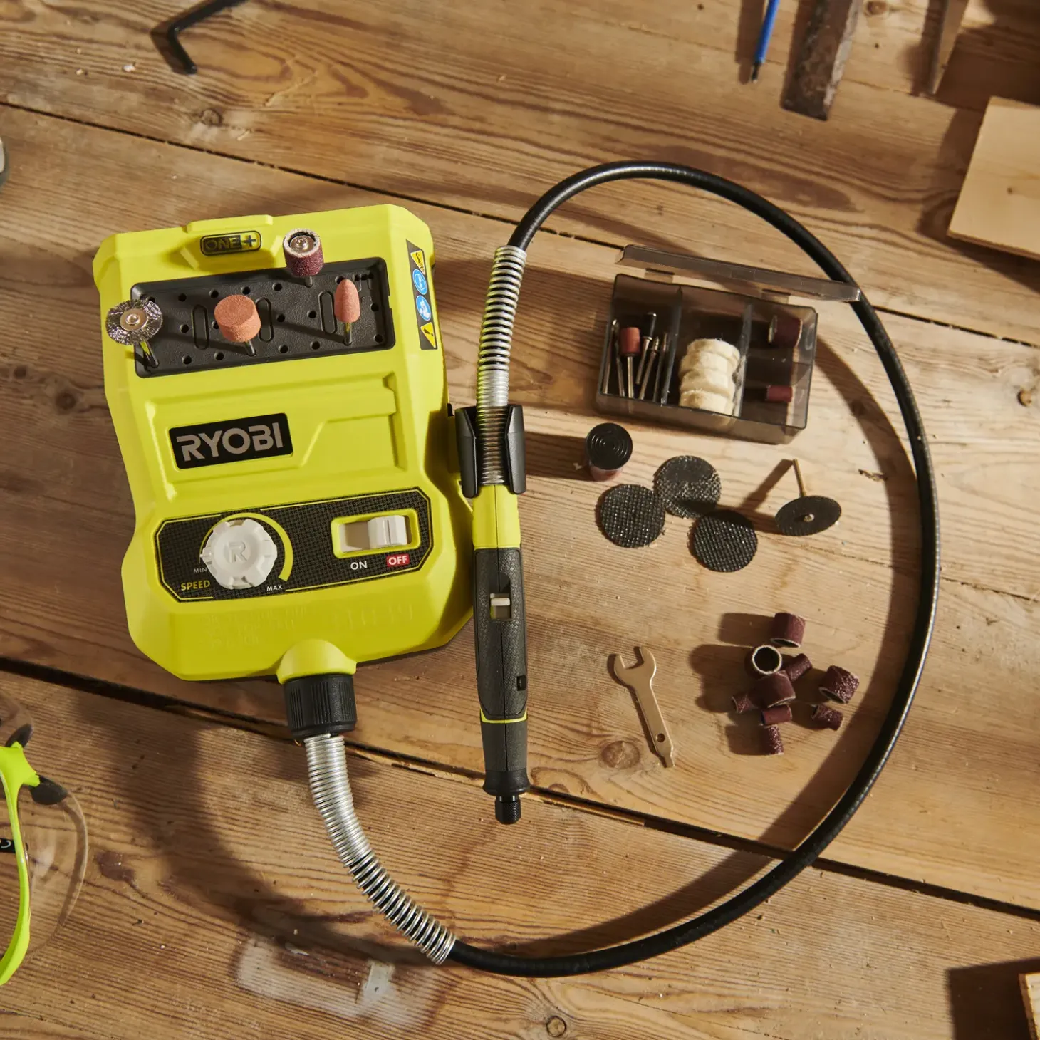 Ryobi R18RT-0 roterende multiværktøj 18V ONE+ solo m. 33 tilbehørsdele