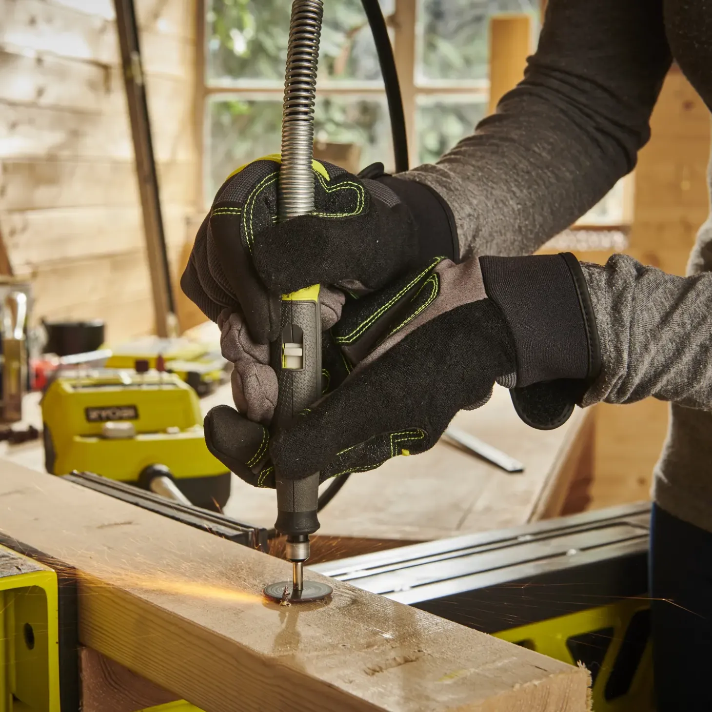Ryobi R18RT-0 roterende multiværktøj 18V ONE+ solo m. 33 tilbehørsdele