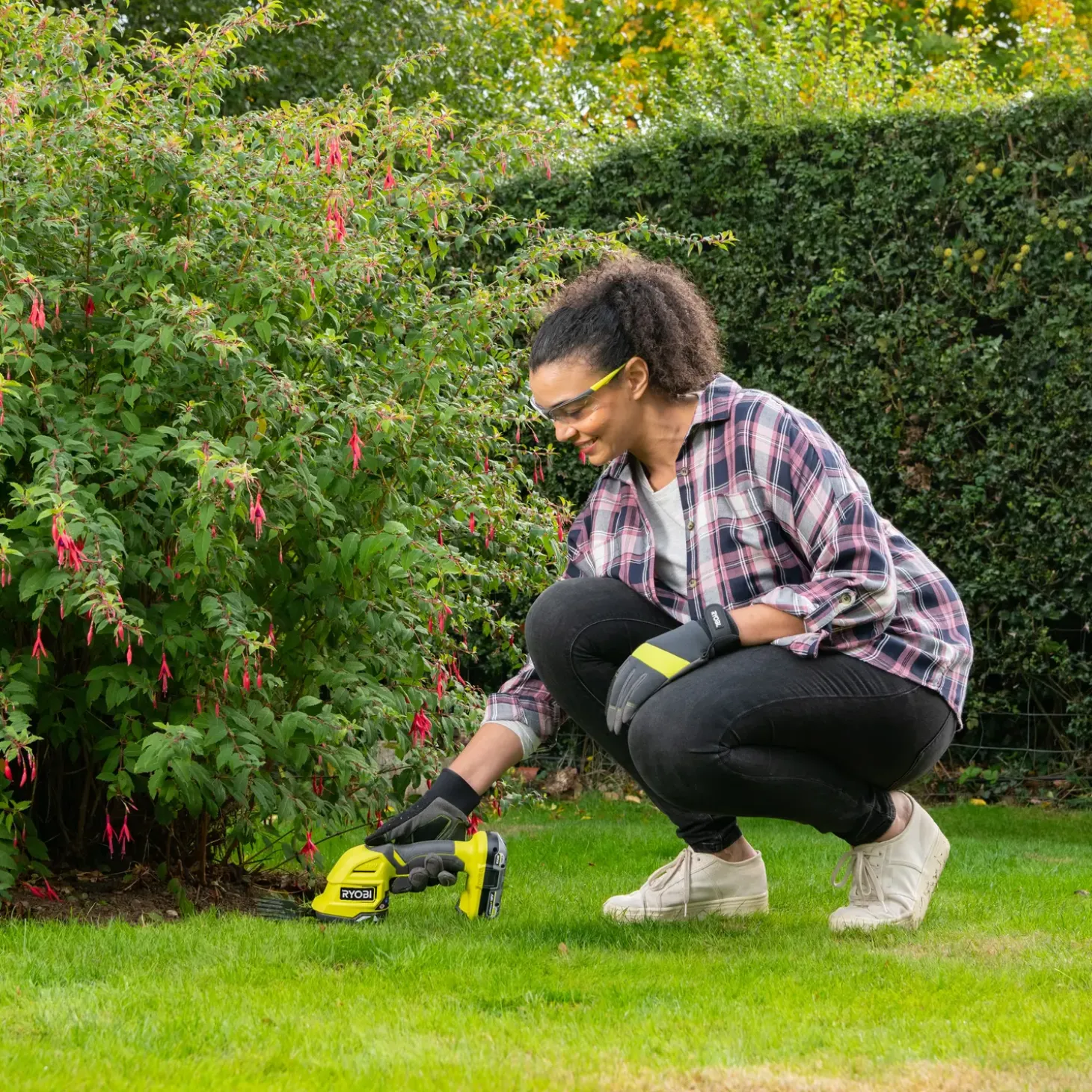 Ryobi RY18GSA-0 18V 2-i-1 græs-/hækkeklipper 18V ONE+ solo