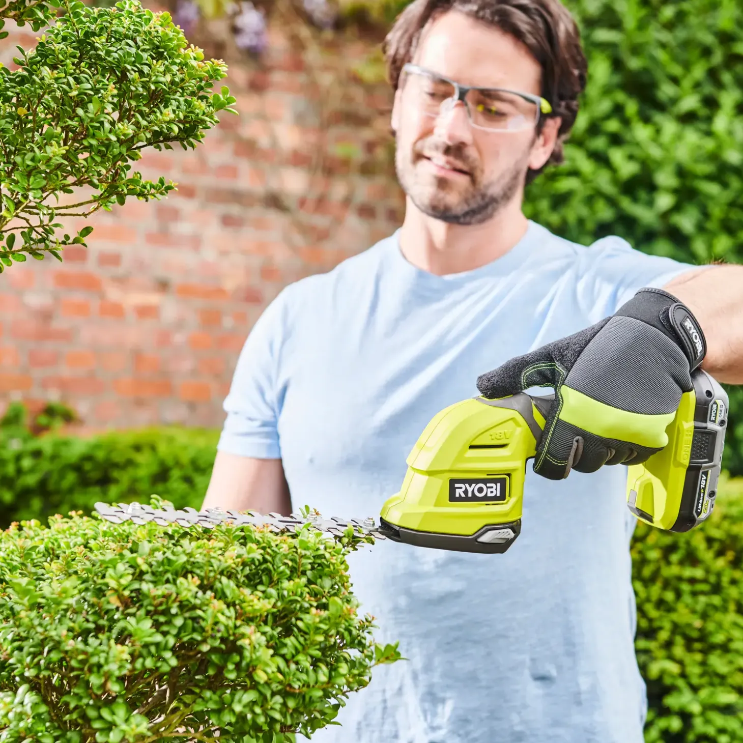 Ryobi RY18GSA-0 18V 2-i-1 græs-/hækkeklipper 18V ONE+ solo
