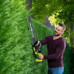 Ryobi RY18HT55A hækkeklipper 1x2.0 Ah batteri/lader 18V ONE+