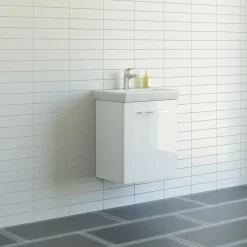 Scanbad Multo+ vaskeskab m/ Lotto vask 55 cm hvid højglans