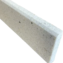 Terrazzo sokkelliste Dubai slebet overflade og top med fas 40x1,5x7,5 cm