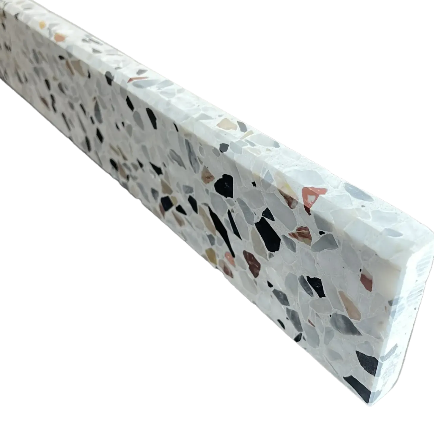Terrazzo sokkelliste skagen slebet overflade og top med fas 40x1,5x7,5 cm