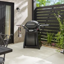 Weber® Q3200N+ gasgrill inkl. vogn