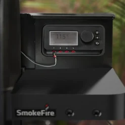 Weber® SmokeFire EPX4 træpillegrill Stealth Edition