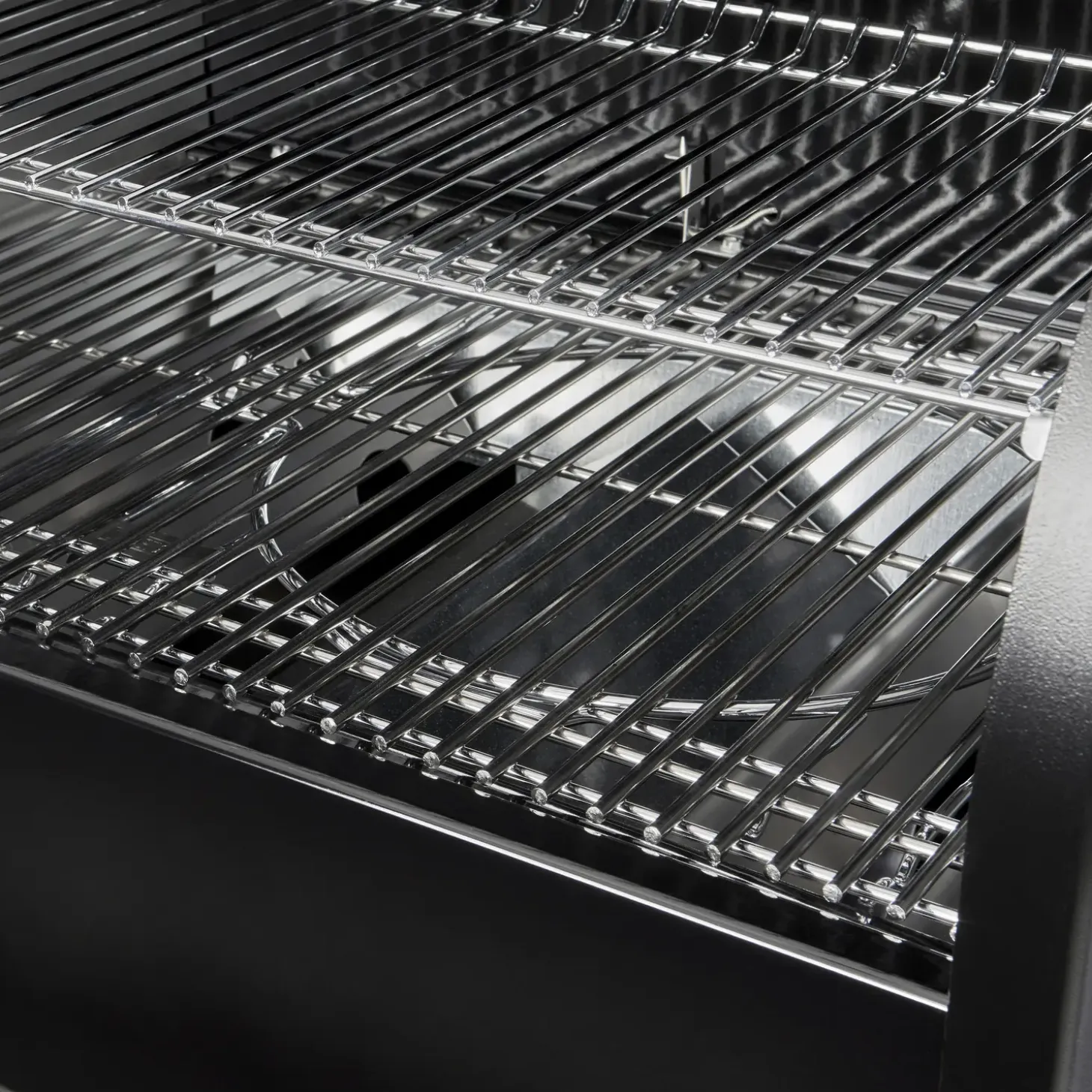 Weber® SmokeFire EPX4 træpillegrill Stealth Edition